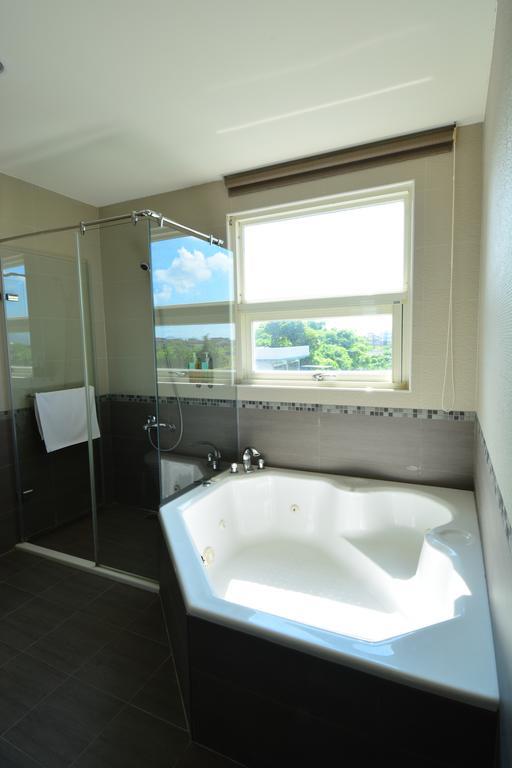 Simple Happiness B&B Wujie Exterior photo